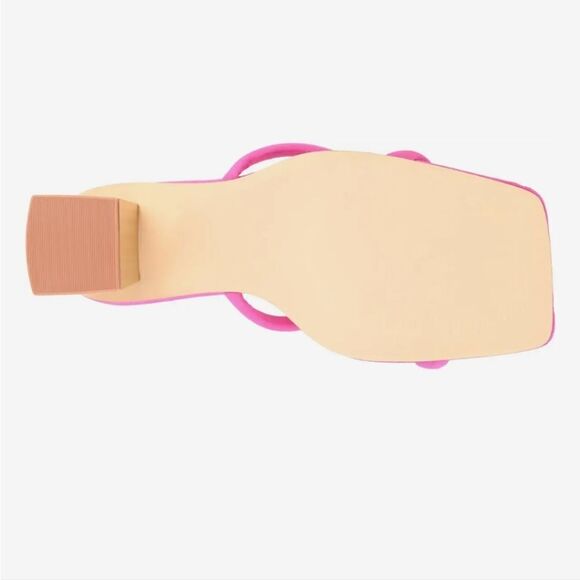 New Journee Collection Henrietta Pink high block wooden heel strappy size 8.5 - Picture 3 of 8